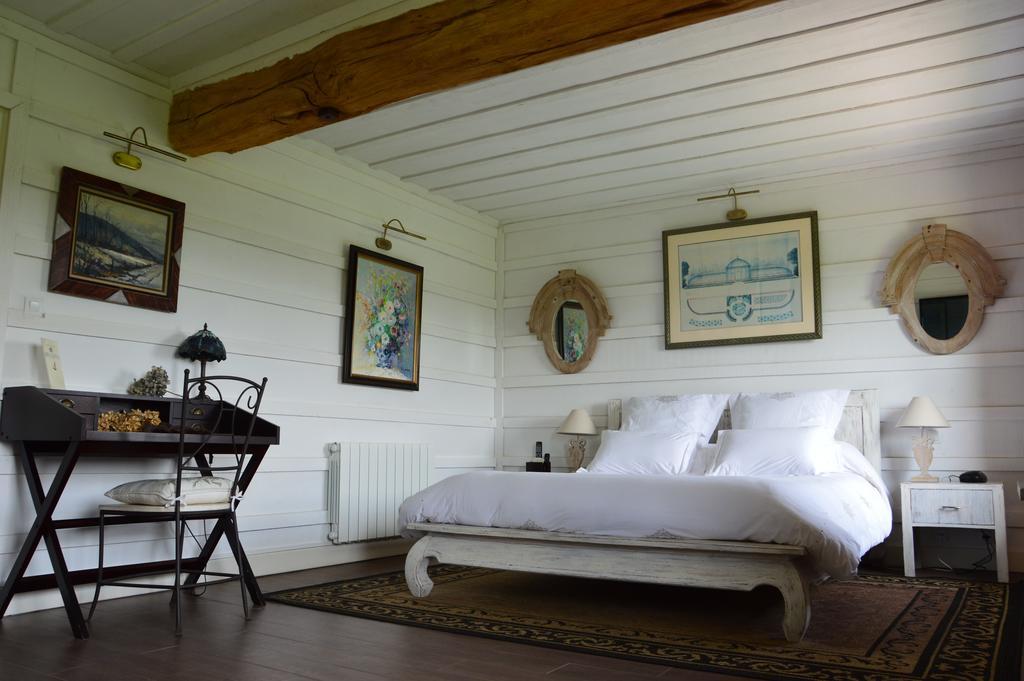 La Grange Des Marettes Bed and Breakfast Cléres Exteriör bild
