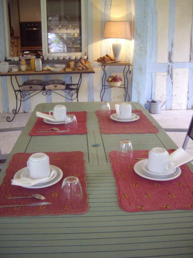 La Grange Des Marettes Bed and Breakfast Cléres Exteriör bild